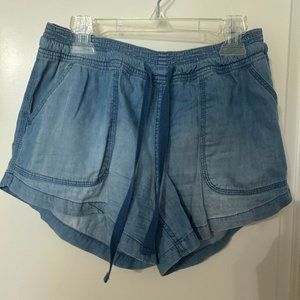 American eagle blue shorts